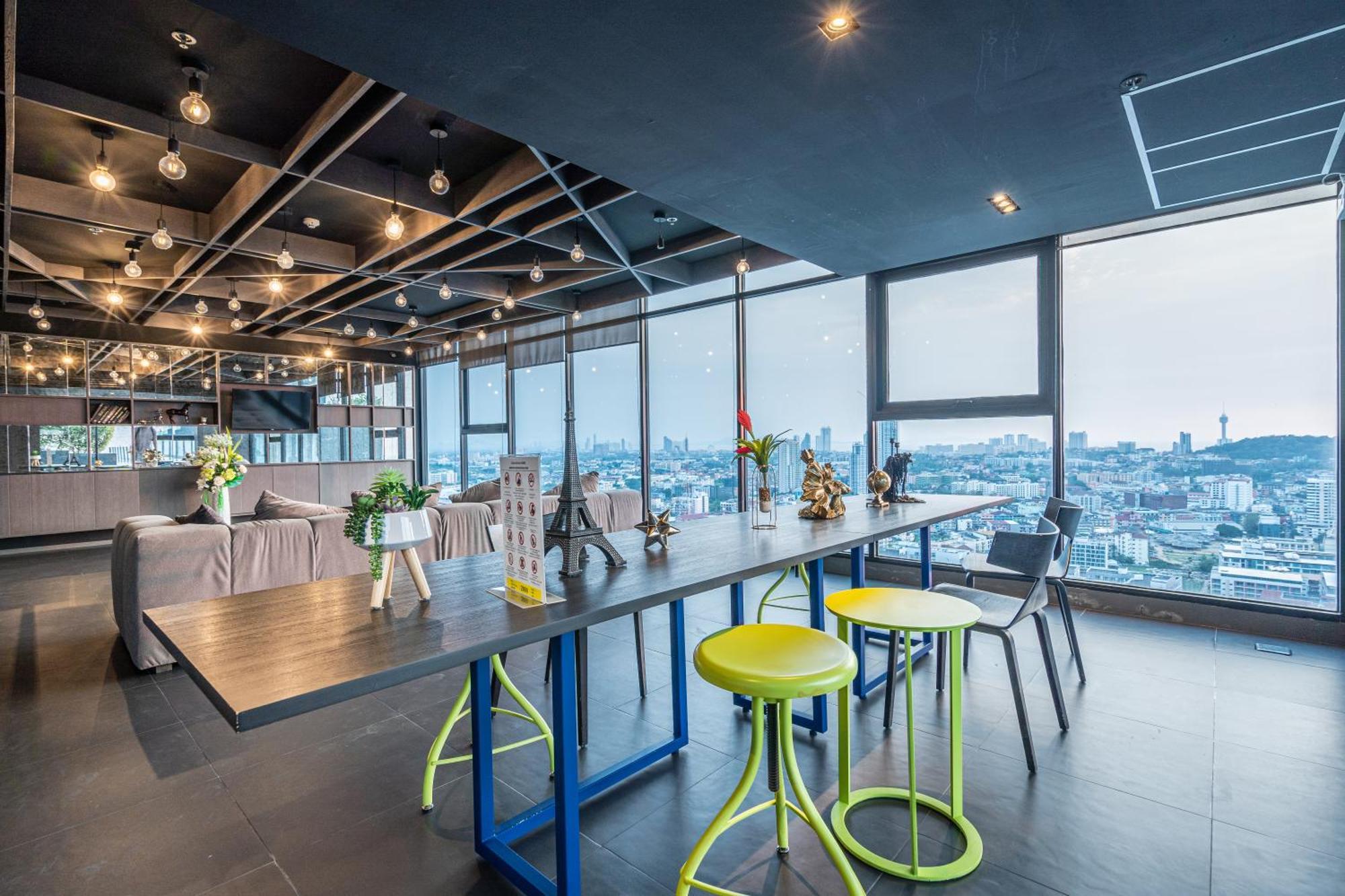 Aparthotel The Base Pattaya By Nami Esterno foto